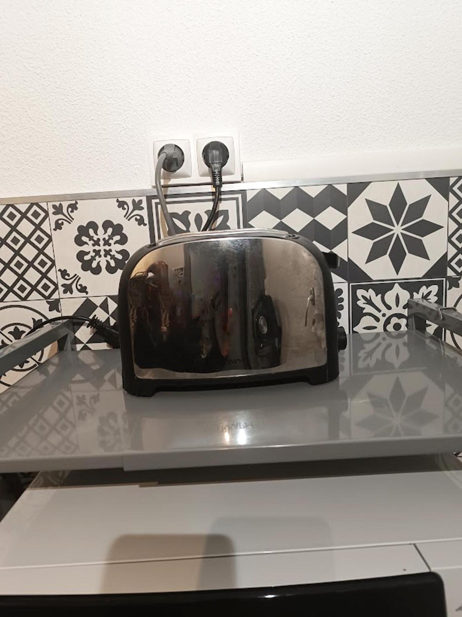 Le Reflet Des Montagnes, Studio, Centre Luchon, 4 Personnes Bagnères-de-Luchon Buitenkant foto